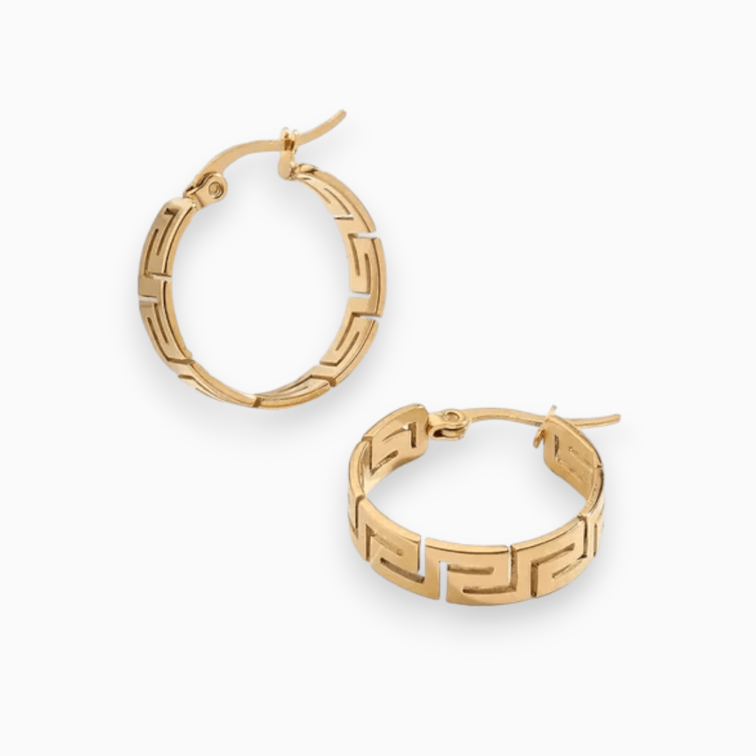 StellarCharm - Himmelsk glitrende ringen med kjærlighetssymbol og knutedesign