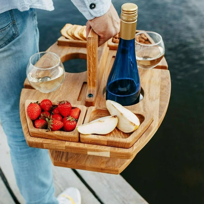 WineTrek - Kompakt vinbord for stilfulle utendørssamlinger