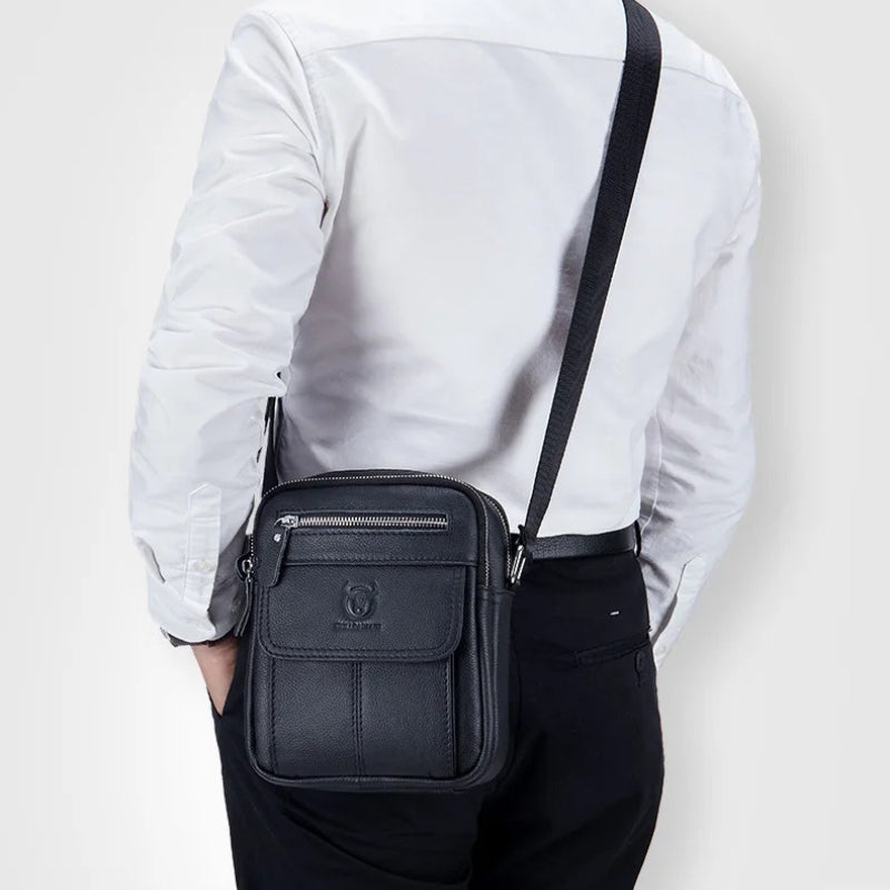 Tristan – Skulderveske med Justerbare Stropper og Flere Glidelåslommer