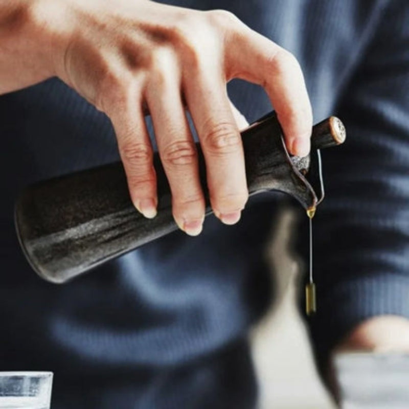 CeramiPour – Oljedispenserkrukke med Lokk og Kreativt Design