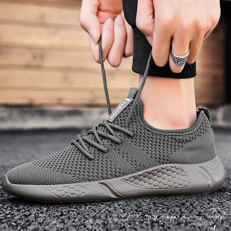 Heinrich – Snøresneakers med Antiskli Såle