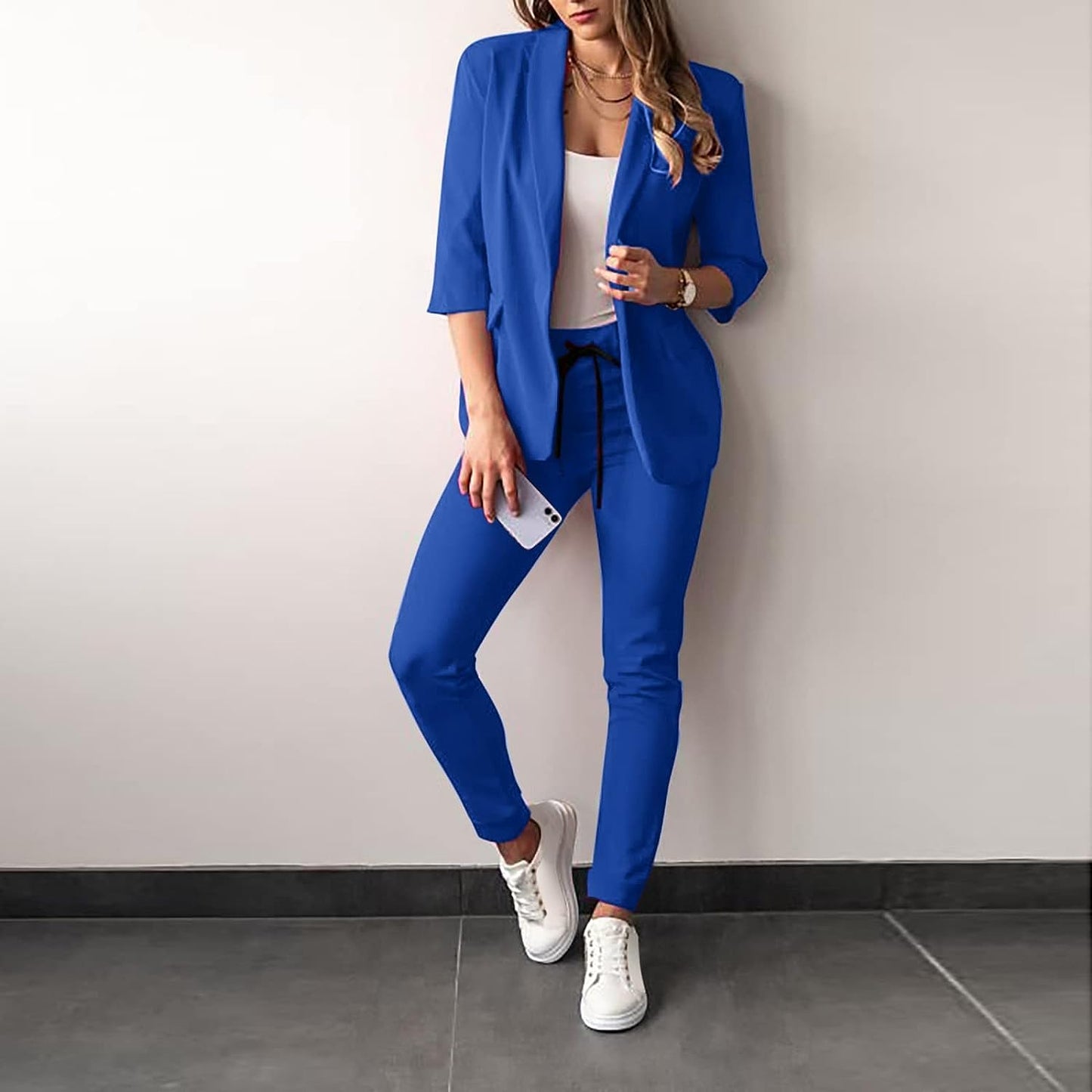 Ava - Smarte casual 2-delt sett med skreddersydd blazer og jogge bukser