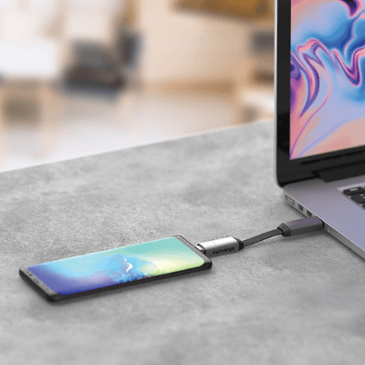 PowerLink - 6-i-1 USB-lader med nøkkelringdesign for lading på farten