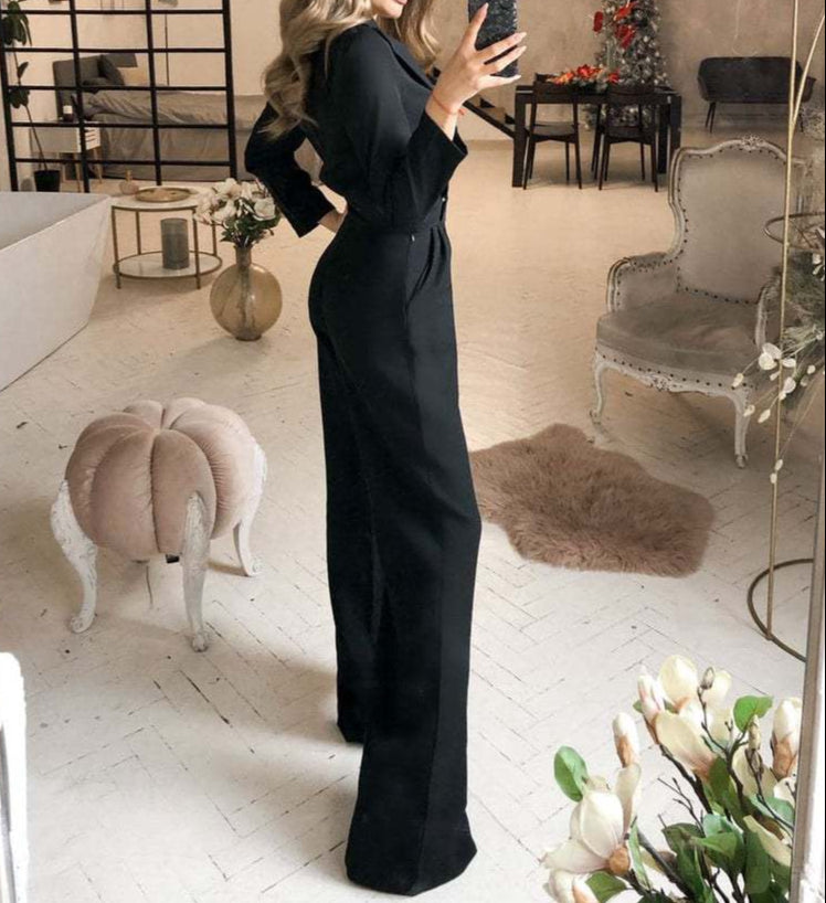 Samantha - Jumpsuit med V-hals og bukser med vidde ben