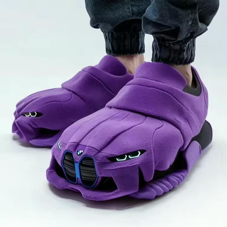 GearDrive - Tøfler med sklisikker såle og bilinspirert design
