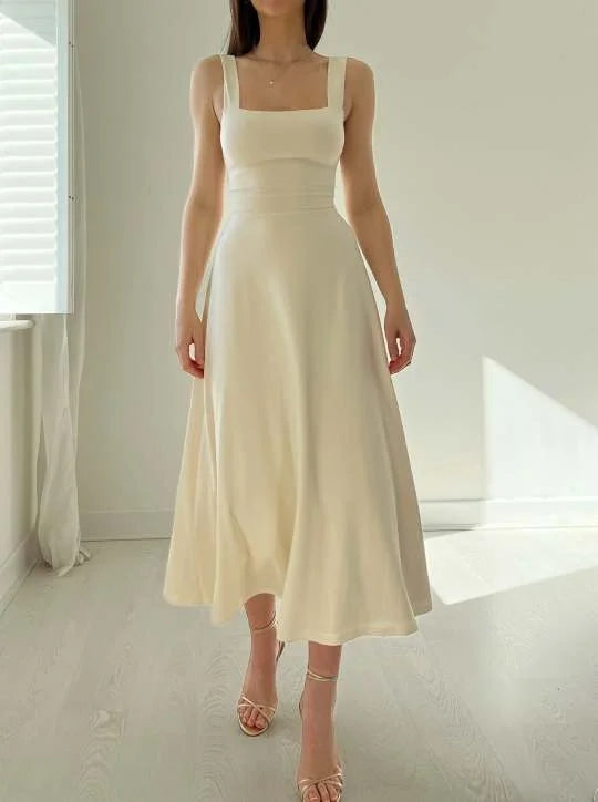 Evelyn - Elegant kjole med brede stropper for enkel stil og komfort