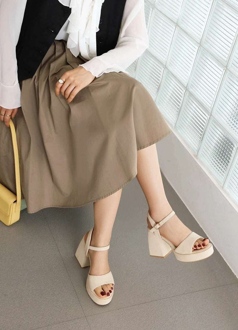 Eliza - Sandaler med høy hæl høy såle og justerbar ankelrem