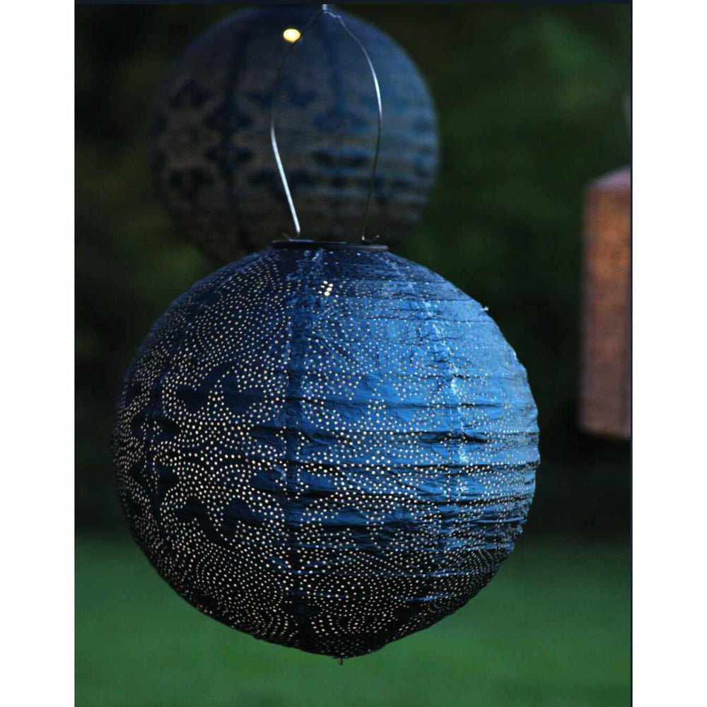 GlobeGlow - Solcellelykt med håndstanset Marrakech design