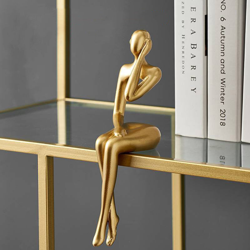 GoldenVibe - Abstrakt tenker gyllen statue for hjemmedekorasjon