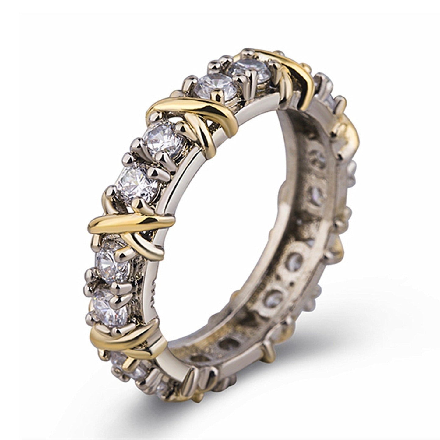 EternaGlow - Gullbelagt ring med strålende design for evig kjærlighet