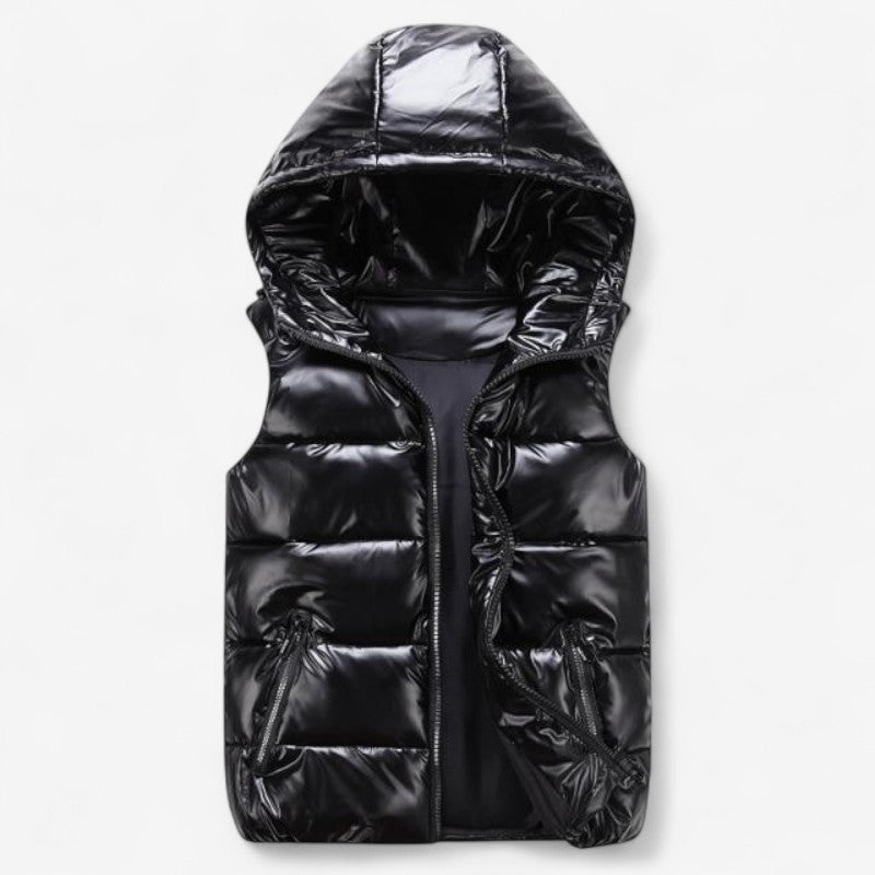 Manfred – Ermeløs polstret jakke med hette og glidelås