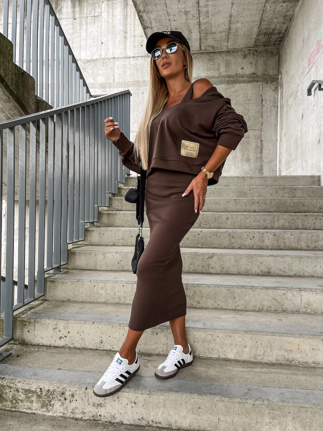 Clara - Kjole og genser i elegant strikk for ekstra komfort og varme