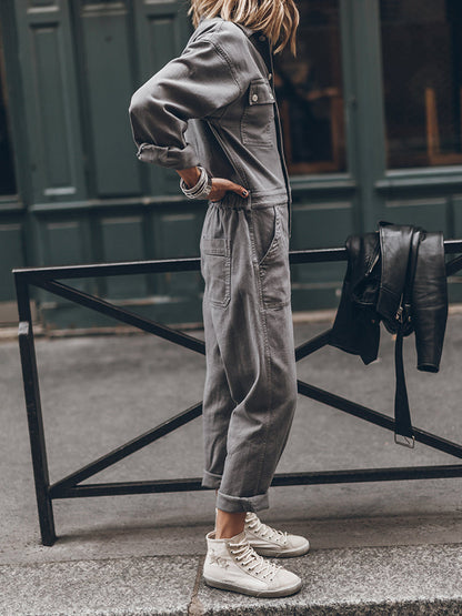 Freya - Avslappet passform front knapp jumpsuit med praktiske lommer