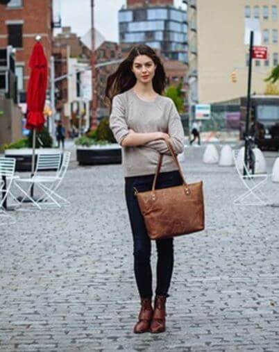 Olivia - Vintage veske med romslig innredning og justerbar stropp