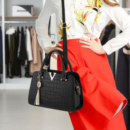 Camilla – Skulderveske med Krokodillemønster og Justerbar Stropp