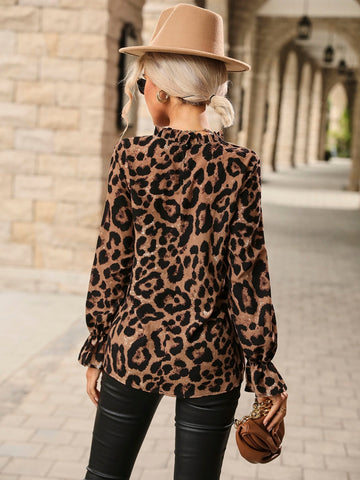 Aria - Leopardbluse med langermet plissert krage