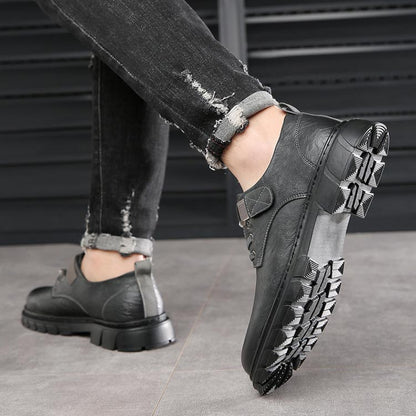 Oliver - Urbane Joggesko med snøringdesign og slitesterk såle