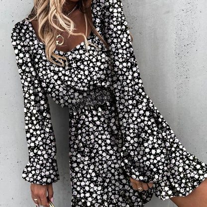 Julia - Elegant kjole med blomstertrykk og flatterende utforming