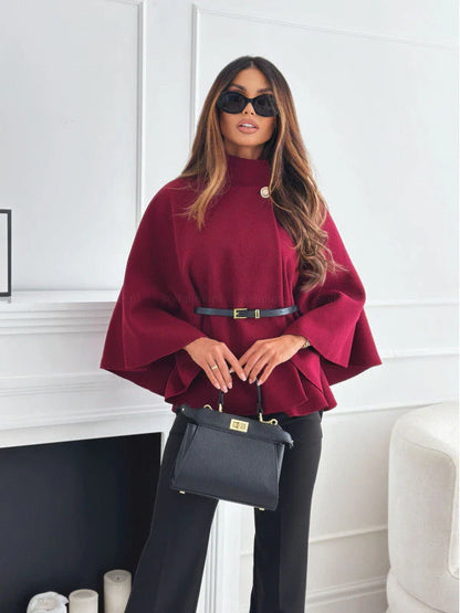Sienna - Poncho i cape-stil med knapp i halsen og belte i midjen