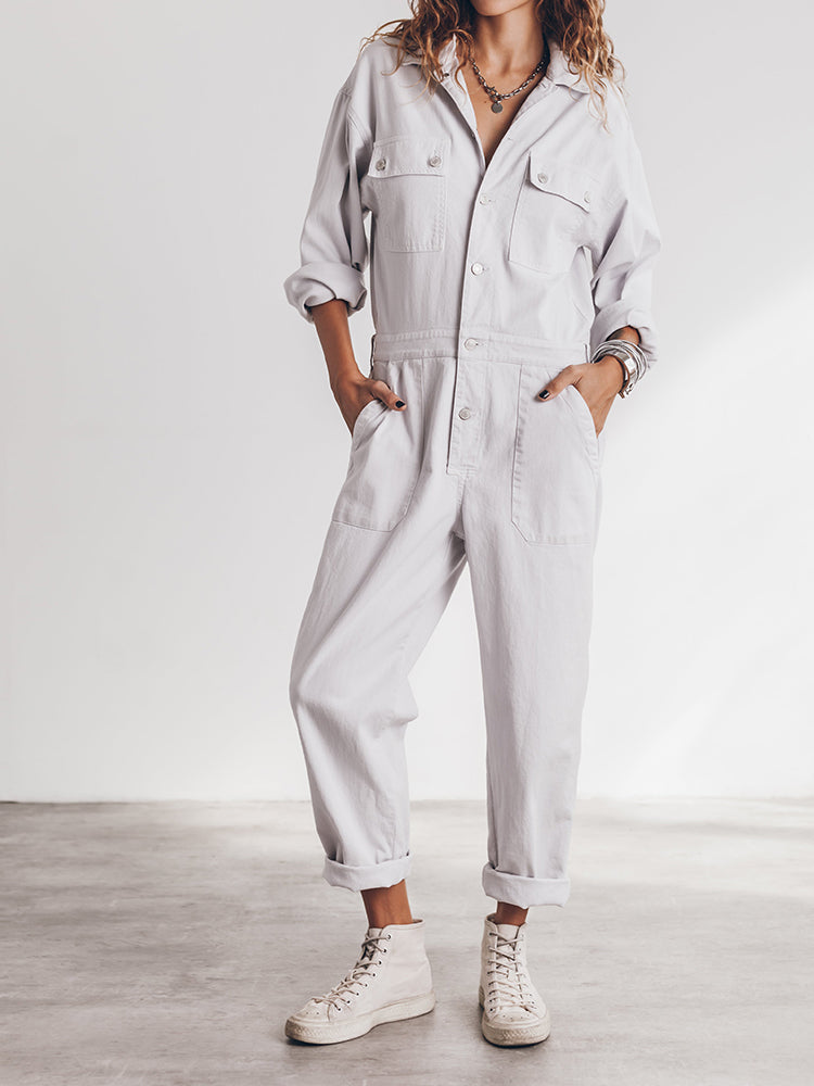 Freya - Avslappet passform front knapp jumpsuit med praktiske lommer