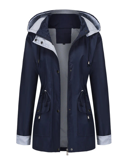 Elizabeth - Moderne lang jakke med sidelommer og stripete mansjetter