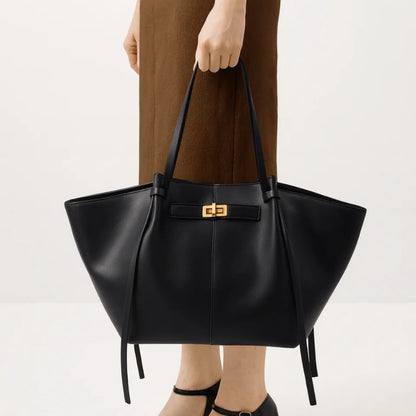 Renate – Håndveske med stor kapasitet og justerbar stropp