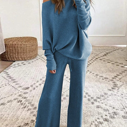 Akselina - Todelt sett med en topp uten skuldre og vide bukser