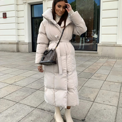 Clara – Kåpe med lange ermer, midjebelte og ståkrage