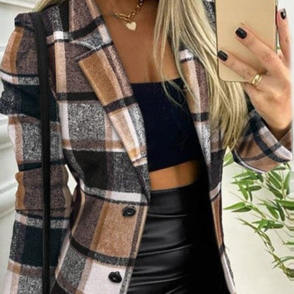 Cecilie - Lange ermer kåpe med jakkeslag og knappelukking