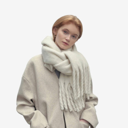 Sophia – Stor Skjerf med Dusker for Allsidig Bruk