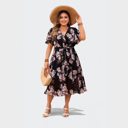 Anneliese - Plus size blomstrete midikjole med sommerfuglermer og belte