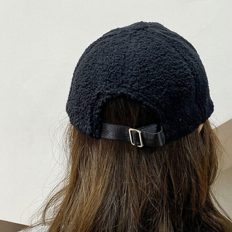 Rosetta - Justerbar Caps med Broderte Detaljer