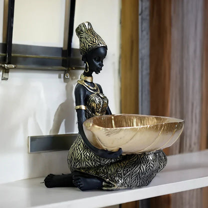 DeskMate - Dekorativ nøkkelholder med kunstnerisk design og kompakt konstruksjon