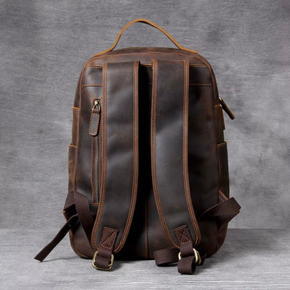 Petter – Stor ryggsekk med justerbare stropper og glidelåslommer