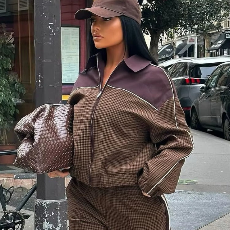 Mila – Jakke med Lange Ermer, Glidelås og Nedfellbar Krage