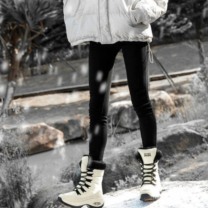 Elvira - Rundtå Støvler med Snøring og Sklisikker Såle