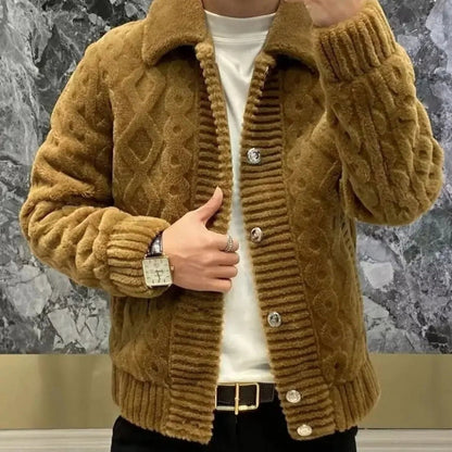 Carson – Langermet Cardigan med Nedfoldt Krage og Knappelukking