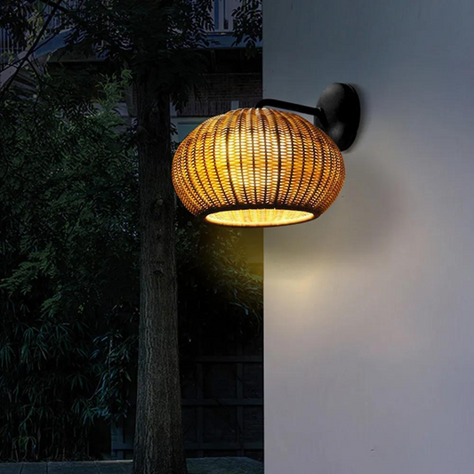 EverBright - Værbestandig vegglampe for belysning året rundt