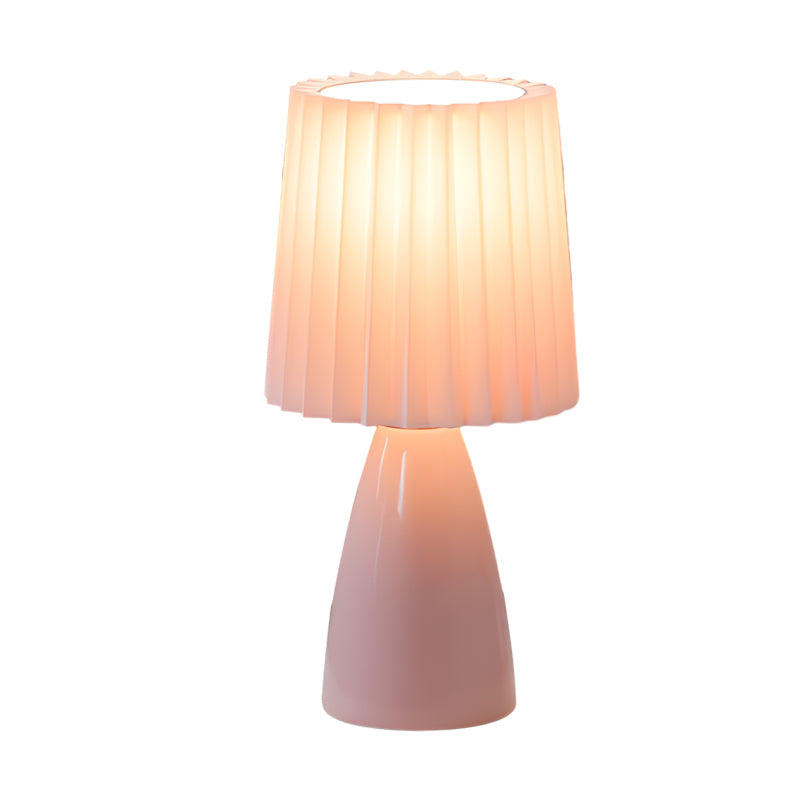 LumiBase - Stilig bordlampe med glassfot til hjemmet ditt