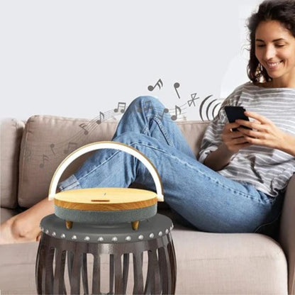GlowSync – 3-i-1 LED-lampe med Bluetooth-høyttaler og trådløs lader
