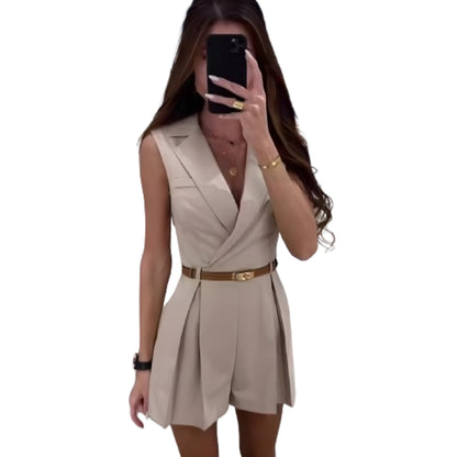 Camila - Ermeløs jumpsuit med V-hals og belte i midjen