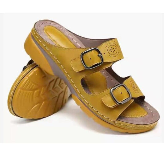 Olivia - Slide on sandaler med justerbare spenner og perforert overdel
