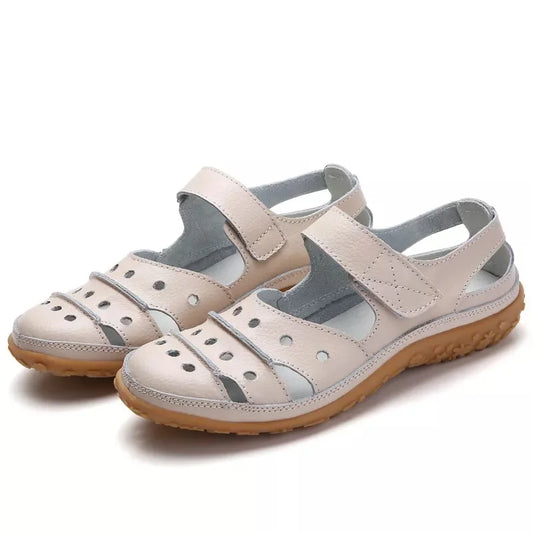 Hannah - Lukket tå sandaler med justerbare borrelåsstropper