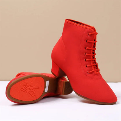 Natalie – Stilige ankelstøvletter med snørelukking og lav blokkhæl