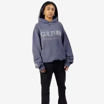 Eline – Langermet hettegenser med trykk og lommer