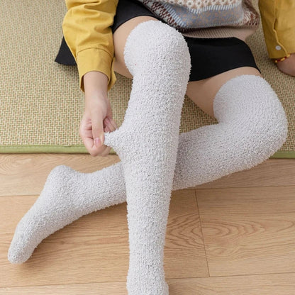 Liora – Lårlange Sokker med Elastisk Kante og Sømløs Tå