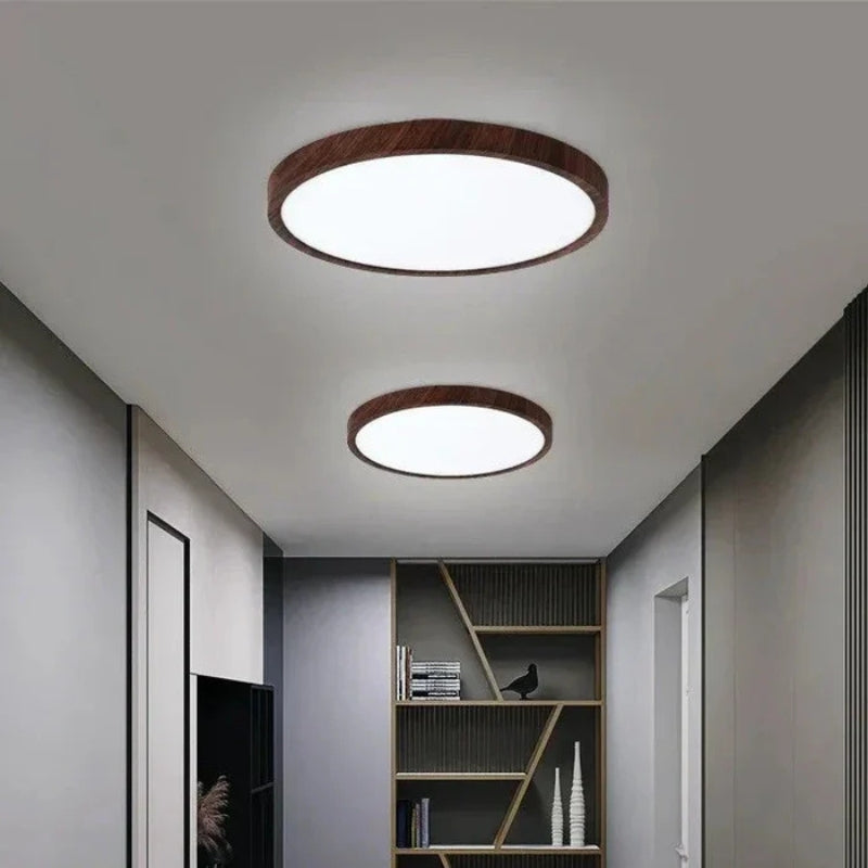 LumaWood – Rund taklampe med justerbare lysinnstillinger