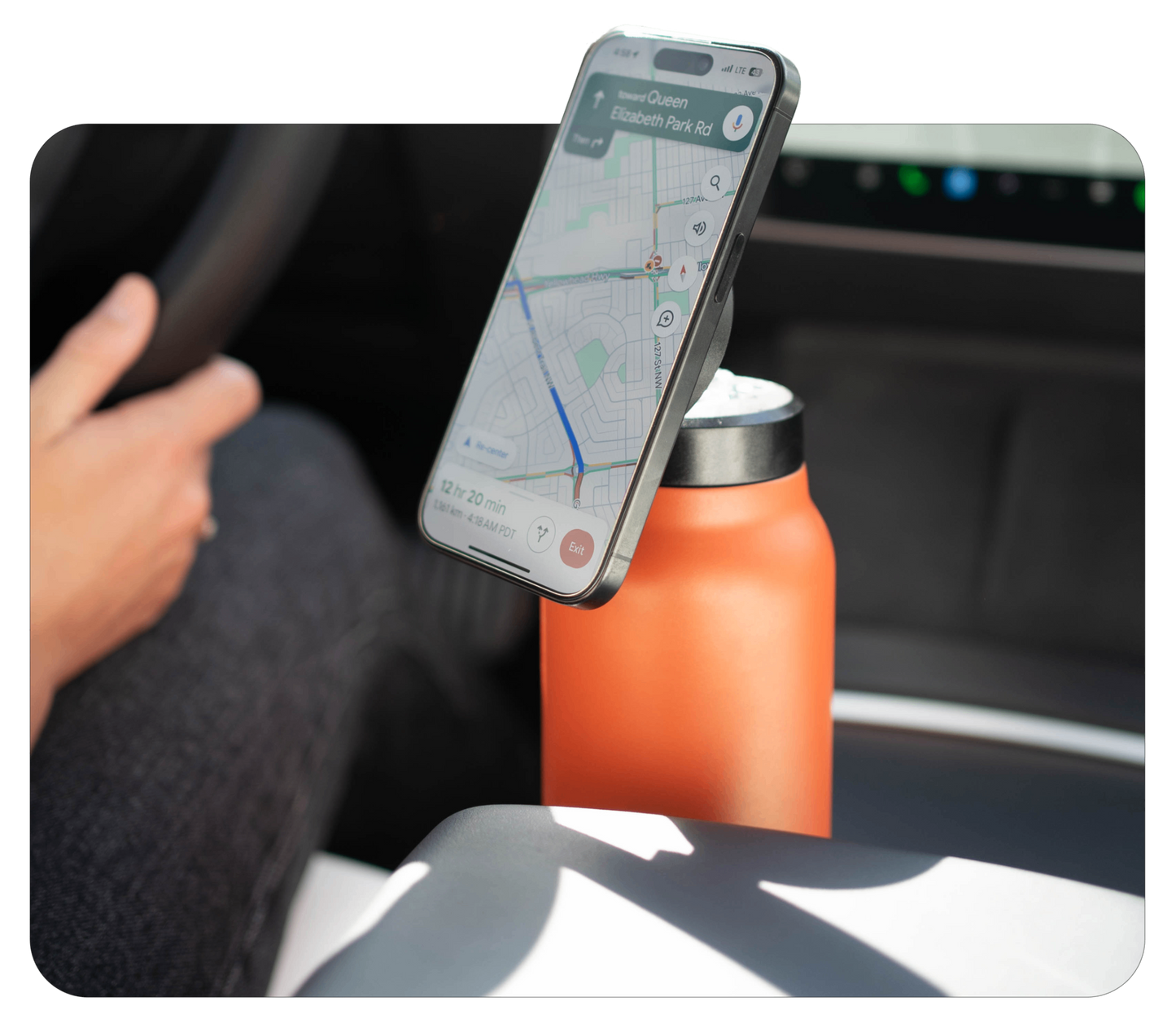 AquaGrip – Justerbar Flaskemontert Telefonholder med Portrettdesign