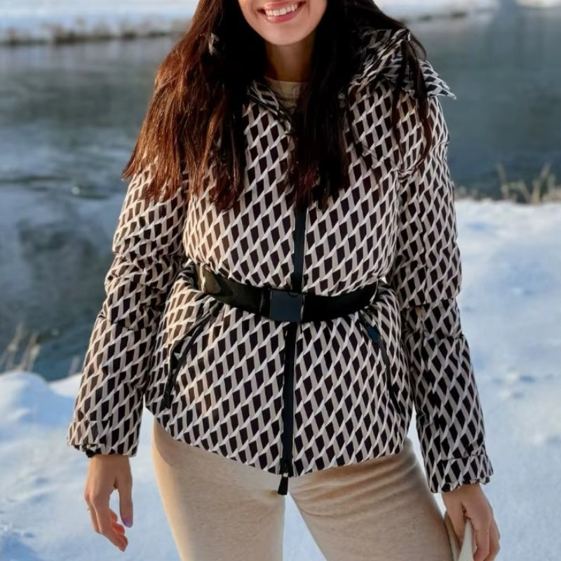 Liana – Hettejakke med glidelås, lange ermer og midjebelte