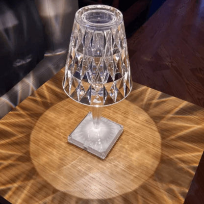 GlowNest – Oppladbar Krystall Bordlampe med Berøringskontroll